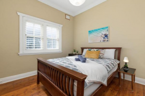 Quiet Private Room in Kensington near UNSW, Light railway&bus 1D